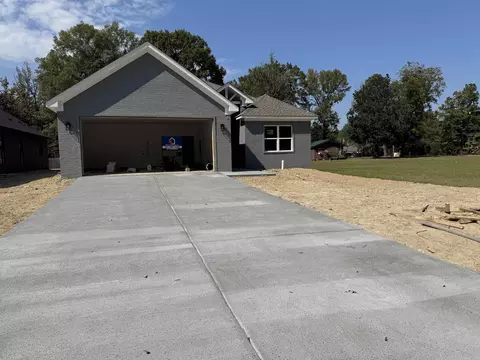 121 Adams St, Haskell, AR 72015 photo 2