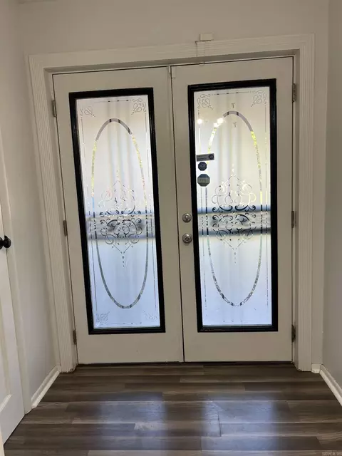 Entry Way - 903 S Washington St, Pine Bluff, AR 71601 photo 3 of 3