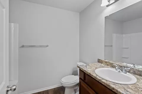 Bath - 260 Hemlock Dr, Conway, AR 72032 photo 1 of 3
