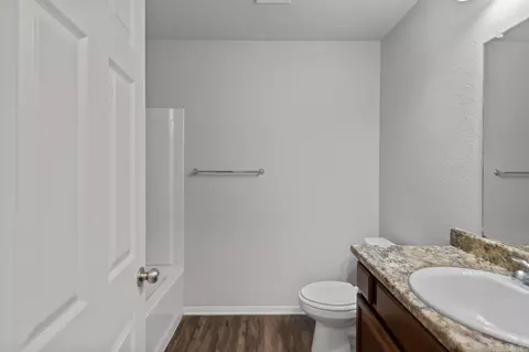Bath - 260 Hemlock Dr, Conway, AR 72032 photo 2 of 3