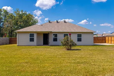 Exterior - 260 Hemlock Dr, Conway, AR 72032 photo 11 of 13