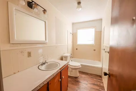 635 S 2nd St, Hampton, AR 71744 photo 5