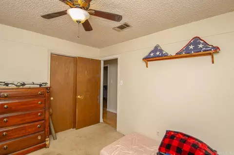 Bedroom - 2003 Doris, Benton, AR 72015 photo 4 of 4