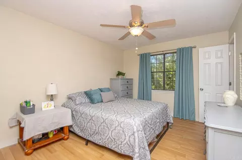 Bedroom - 2003 Doris, Benton, AR 72015 photo 1 of 4