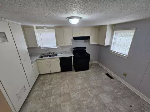 2818 S Springs St, Little Rock, AR 72206 photo 7