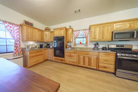 10 Strawberry Valley Rd, Ash Flat, AR 72513 photo 17
