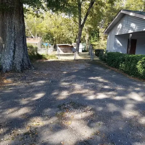 614 E Highland St, Malvern, AR 72104 photo 5