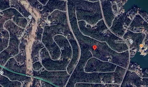 001 Buque Ln, Hot Springs Village, AR 71909