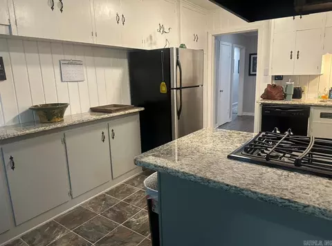 Kitchen - 2 Southern Pines Dr, Pine Bluff, AR 71603 photo 5 of 5