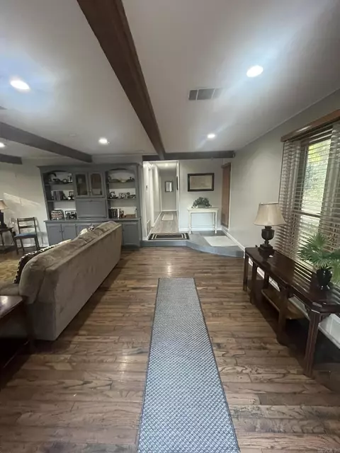 Entry Way - 2 Southern Pines Dr, Pine Bluff, AR 71603 photo 1 of 5
