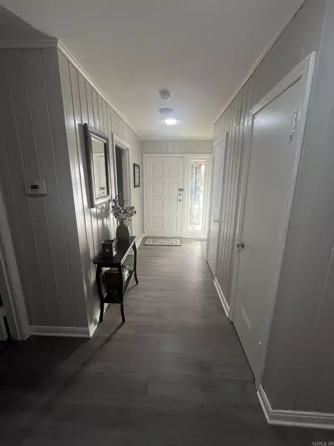 Entry Way - 2 Southern Pines Dr, Pine Bluff, AR 71603 photo 5 of 5