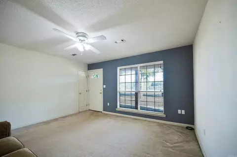 301 N Gum St, Beebe, AR 72012 photo 5