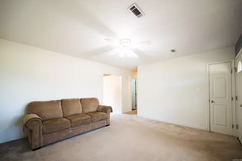 301 N Gum St, Beebe, AR 72012 photo 4