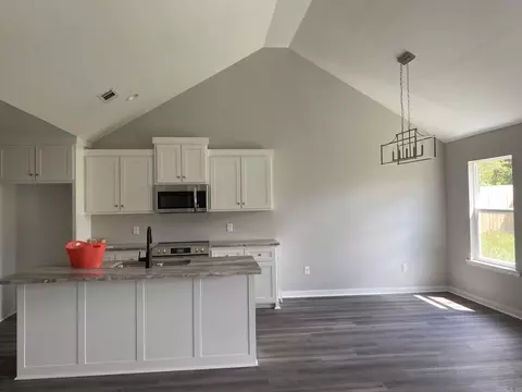 512 Crepe Mrytle Lp, Cabot, AR 72023 photo 4