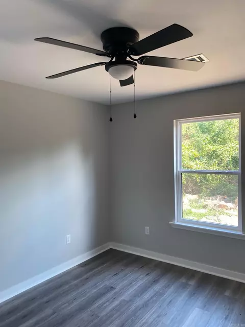 Bedroom - 518 Crepe Myrtle Lp, Cabot, AR 72023 photo 6 of 8