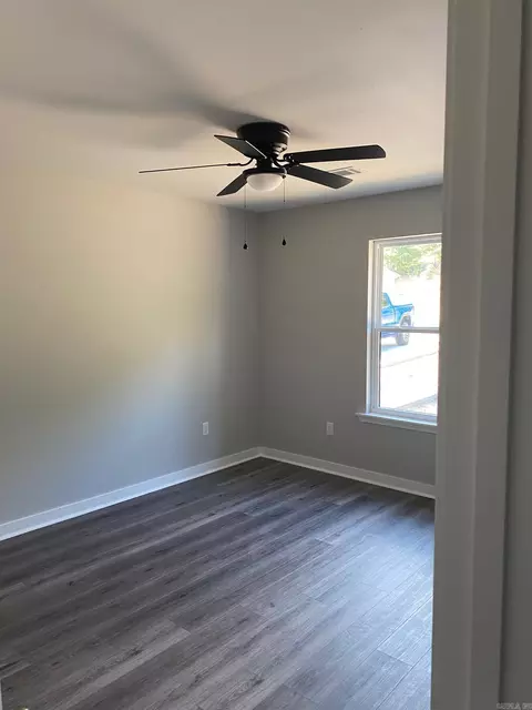 Bedroom - 518 Crepe Myrtle Lp, Cabot, AR 72023 photo 4 of 8
