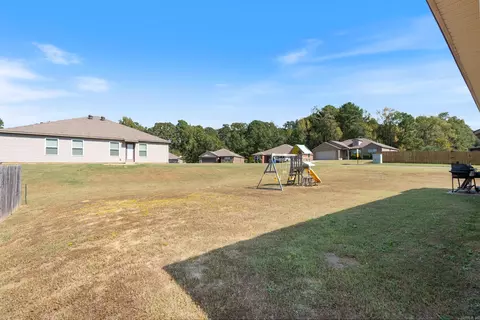 1074 Meadows Edge Dr, Alexander, AR 72002 photo 4