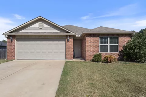 1074 Meadows Edge Dr, Alexander, AR 72002 photo 1