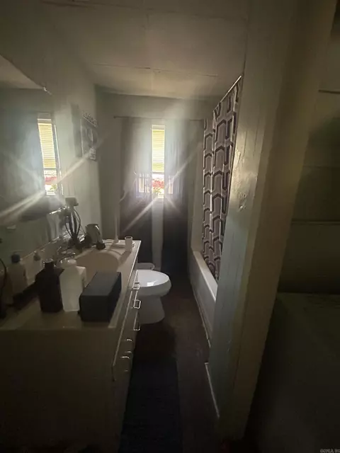 Bath - 3 Black Rd, Conway, AR 72032 photo 1 of 1