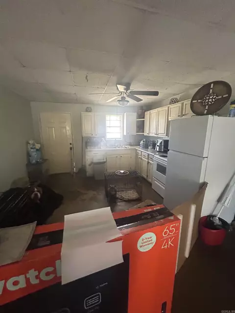 Kitchen - 3 Black Rd, Conway, AR 72032 photo 1 of 3