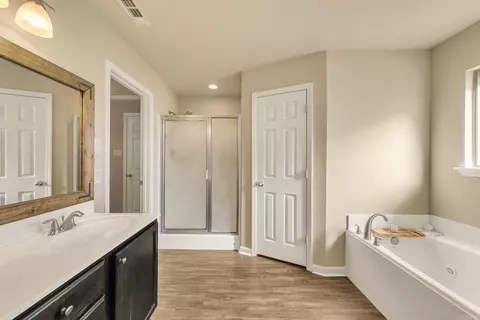 Entry Way - 137 Harvick Cir, Cabot, AR 72023 photo 6 of 7