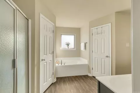 Bath - 137 Harvick Cir, Cabot, AR 72023 photo 1 of 4