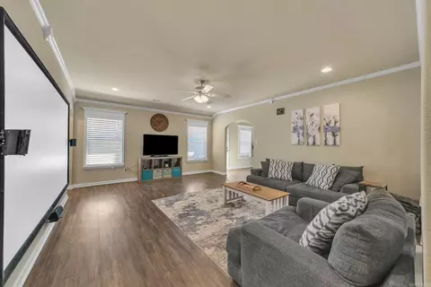 Living - 137 Harvick Cir, Cabot, AR 72023 photo 1 of 3