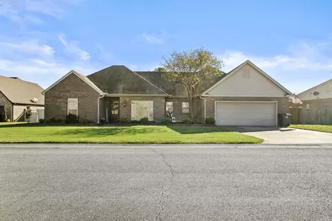 432 Jennifer Ln, Searcy, AR 72143