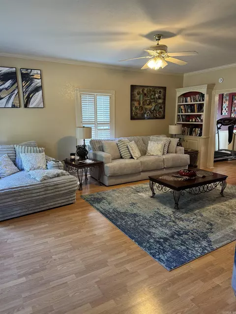 214 Sidney St, White Hall, AR 71602 photo 5