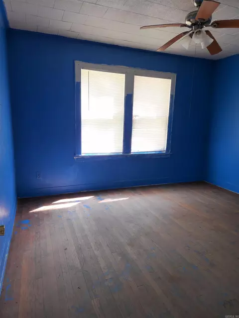 Bedroom - 210 W 18th Ave, Pine Bluff, AR 71603 photo 2 of 3