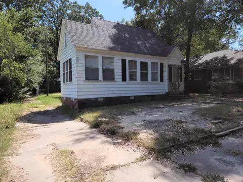 Exterior - 210 W 18th Ave, Pine Bluff, AR 71603 photo 6 of 6