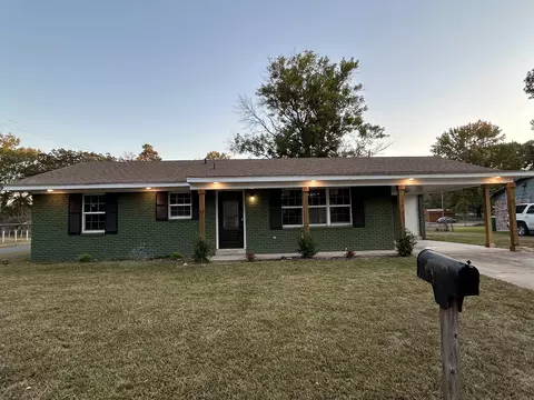 Exterior - 2600 W 37th Ave, Pine Bluff, AR 71603 photo 2 of 3