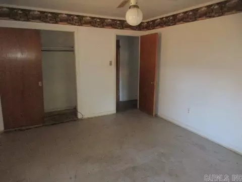 Bedroom - 2202 W 39th, Pine Bluff, AR 71603 photo 2 of 5