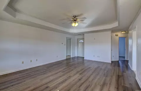 Living - 61 Willow Lake Dr, Ward, AR 72176 photo 4 of 6