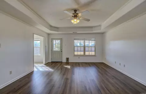 Living - 61 Willow Lake Dr, Ward, AR 72176 photo 2 of 6