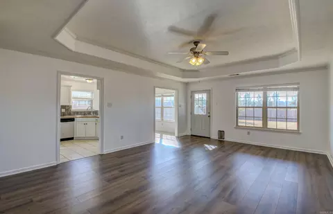 Living - 61 Willow Lake Dr, Ward, AR 72176 photo 1 of 6