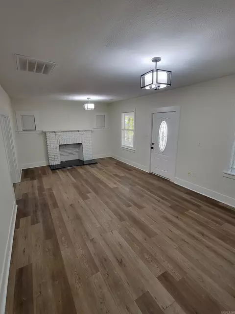 1617 Bruce St, Conway, AR 72034 photo 6