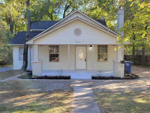 1617 Bruce St, Conway, AR 72034 photo 2