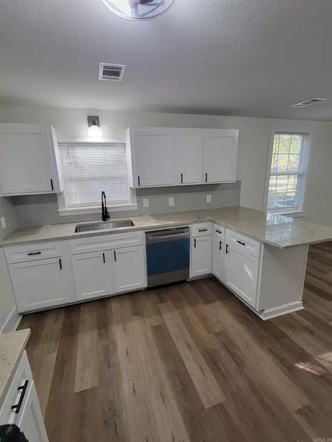 1617 Bruce St, Conway, AR 72034 photo 8