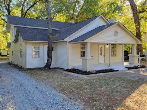 1617 Bruce St, Conway, AR 72034 photo 1