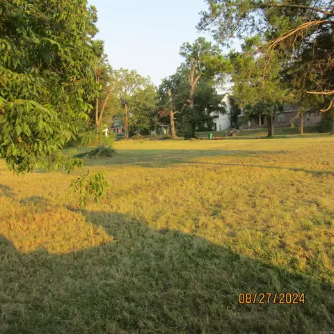 1019 S Olive St, Pine Bluff, AR 71601