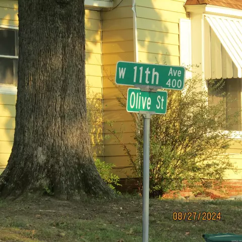 1019 S Olive St, Pine Bluff, AR 71601 photo 3