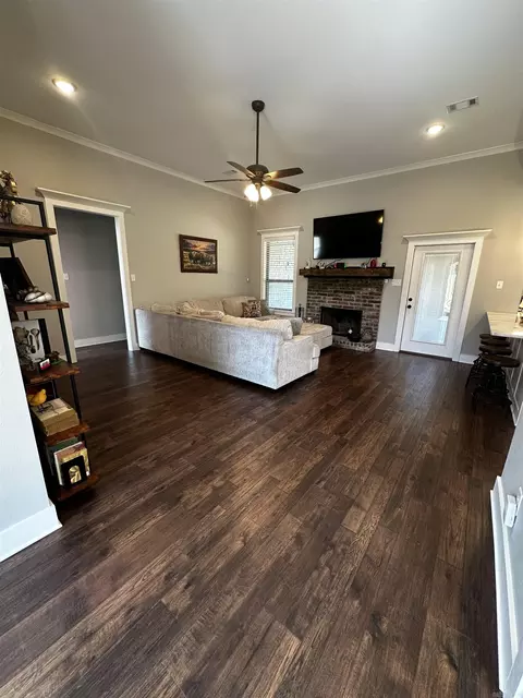 10 Cedar Brook Cv, Austin, AR 72007 photo 4