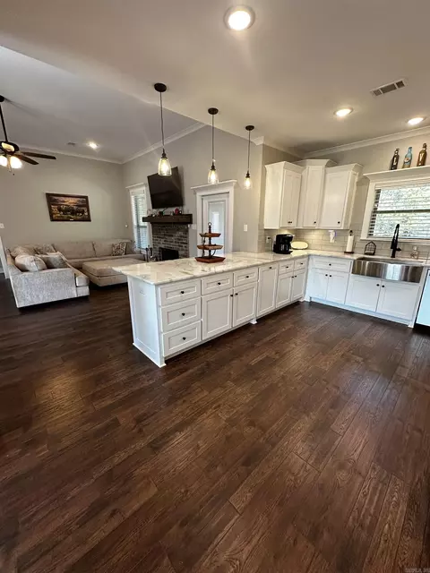 10 Cedar Brook Cv, Austin, AR 72007 photo 7