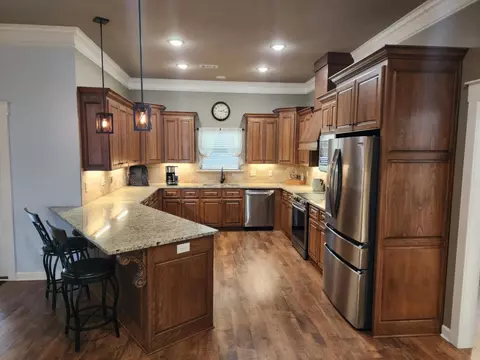 Kitchen - 225 Mayberry Dr, Cabot, AR 72023 photo 2 of 3
