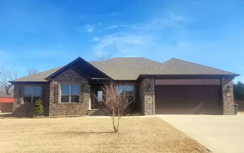 Exterior - 225 Mayberry Dr, Cabot, AR 72023 photo 2 of 7
