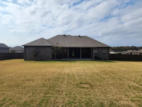 Exterior - 225 Mayberry Dr, Cabot, AR 72023 photo 4 of 7