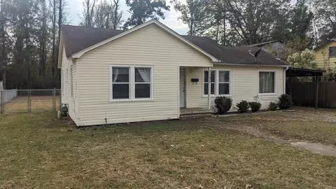 Exterior - 1125 E Mill St, Malvern, AR 72104 photo 4 of 5