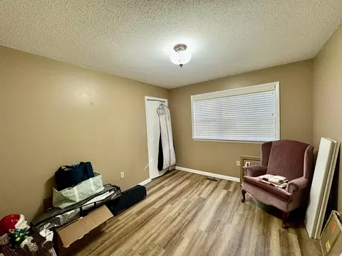 Bedroom - 38 Harris St, Melbourne, AR 72556 photo 2 of 3