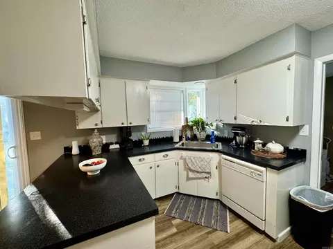 Kitchen - 38 Harris St, Melbourne, AR 72556 photo 1 of 2